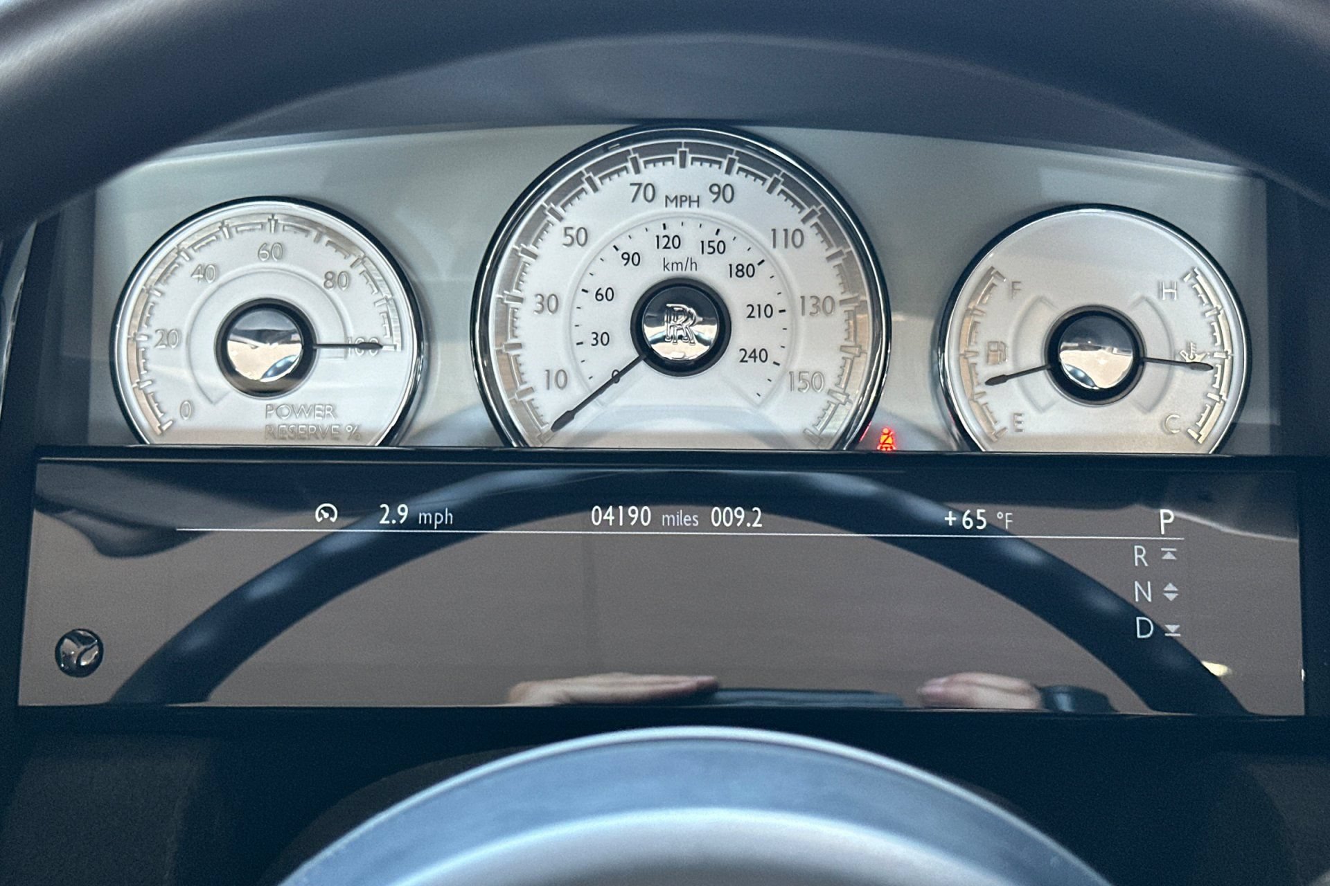 Used 2019 Rolls-Royce Dawn RWD image 33