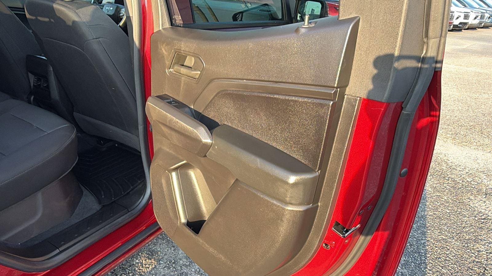 Used 2023 Chevrolet Colorado Trail Boss w/ Advanced Trailering Package AWD/4WD image 19