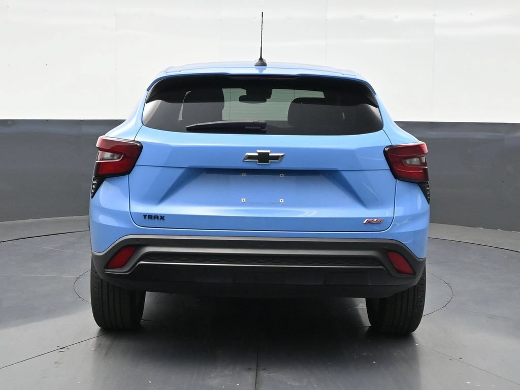 Used 2024 Chevrolet Trax RS w/ Driver Confidence Package FWD image 4