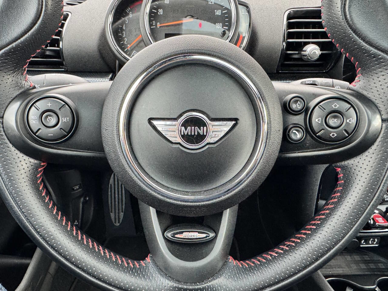 Used 2018 MINI Cooper Clubman S image 16