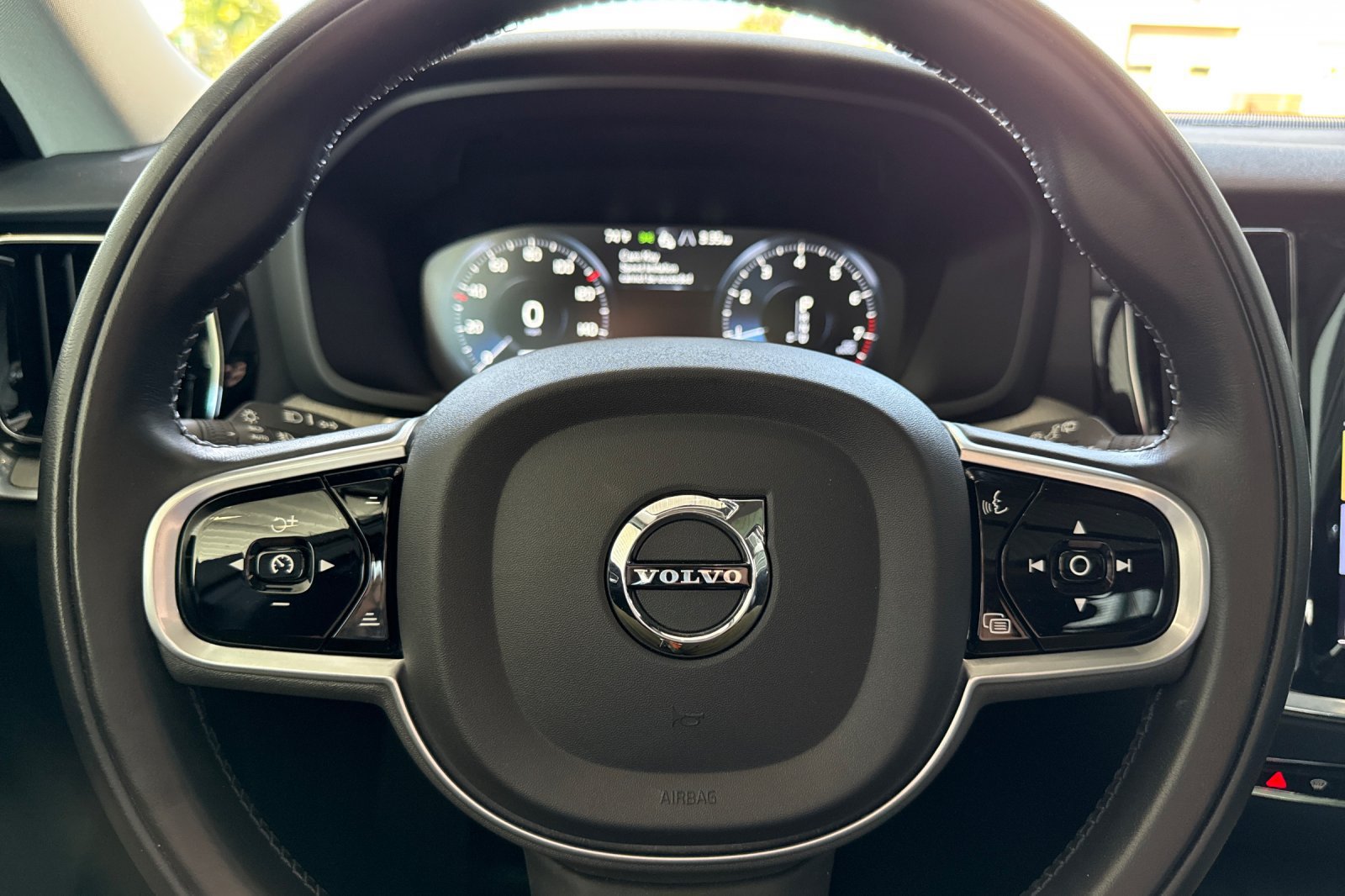 Used 2021 Volvo V60 T5 Cross Country w/ Protection Package AWD/4WD image 27