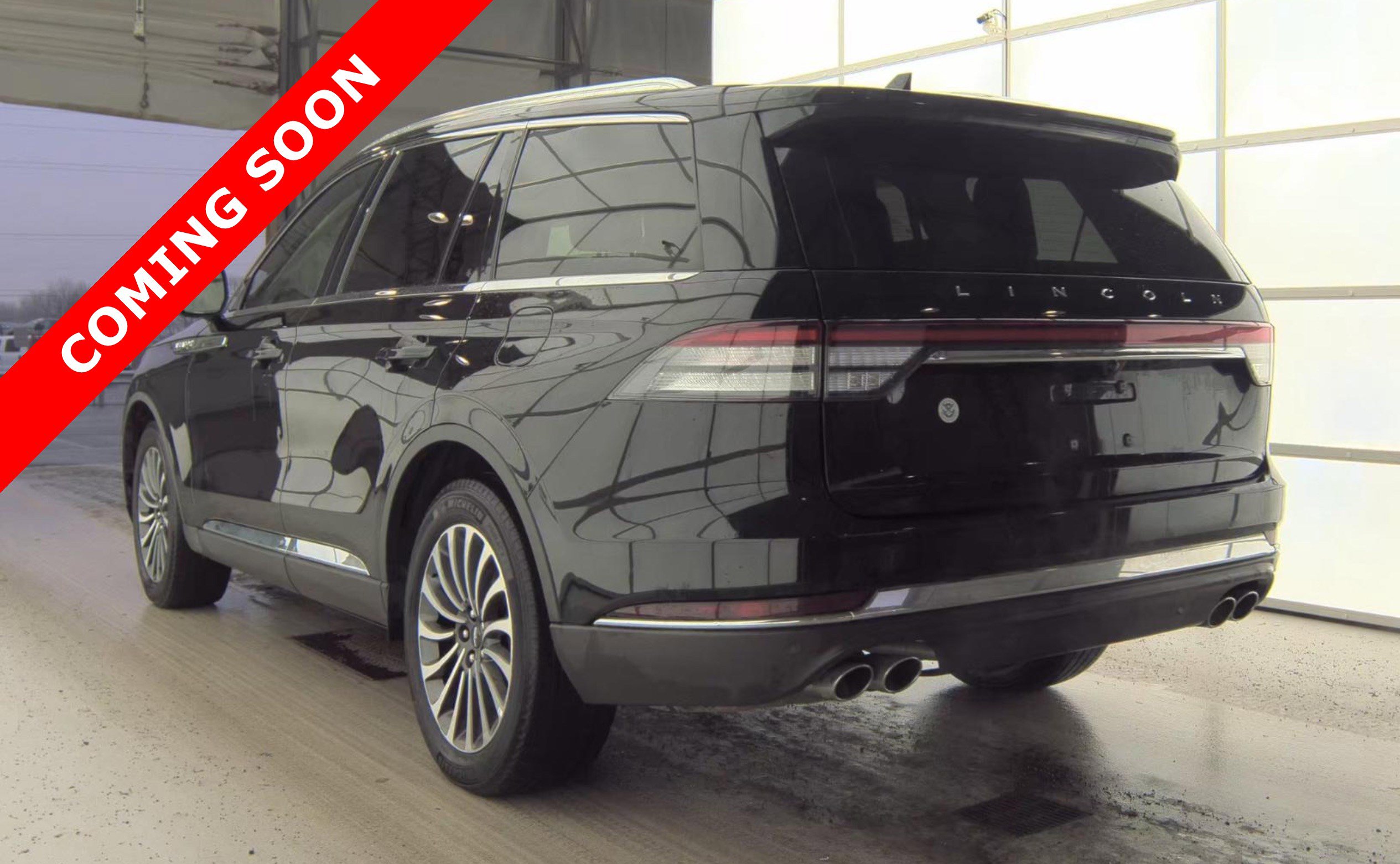 Used 2024 Lincoln Aviator AWD w/ Premium Package image 5