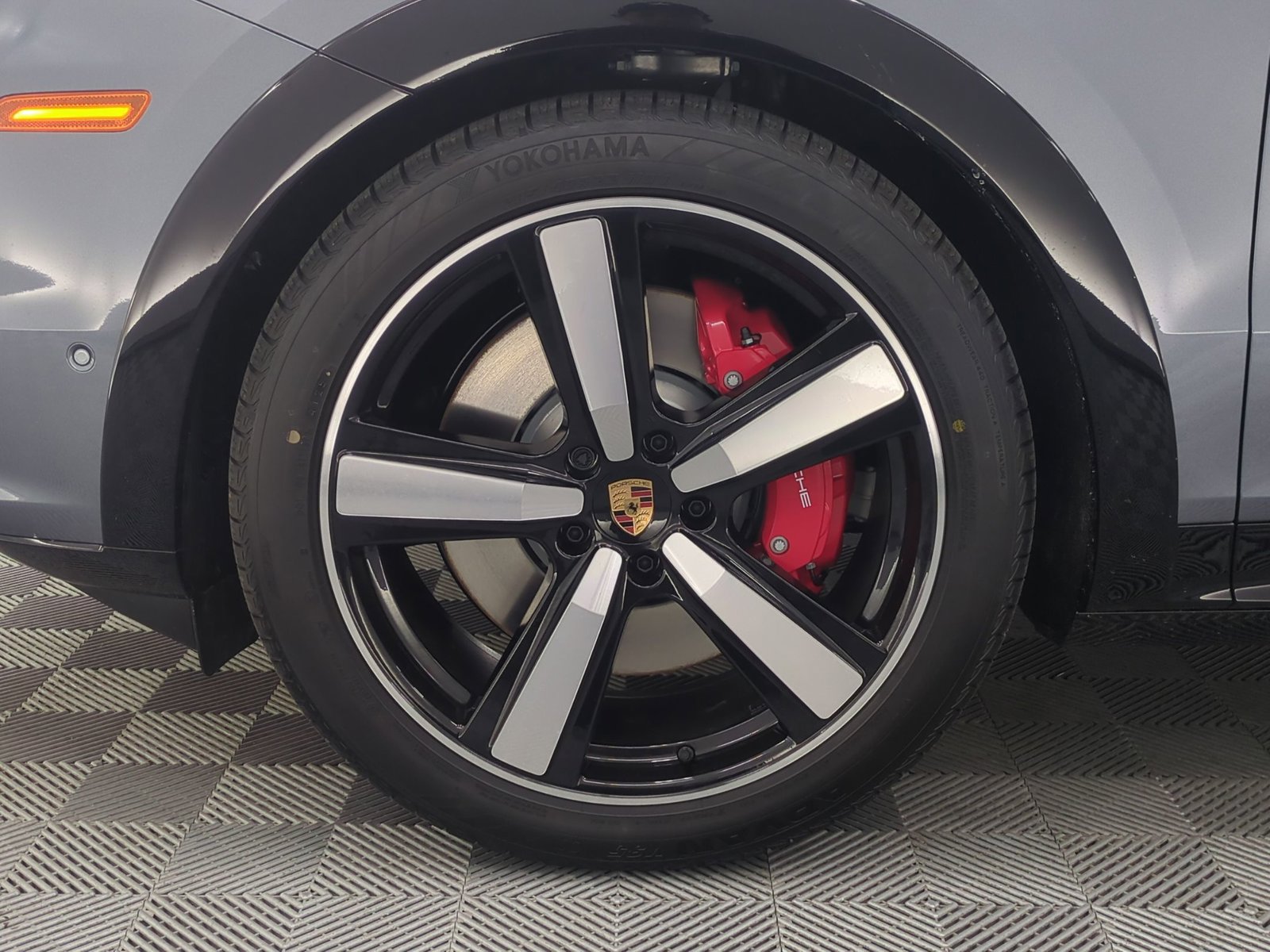 New 2026 Porsche Cayenne GTS AWD/4WD image 10
