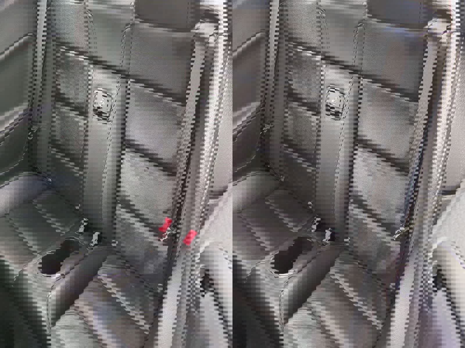 Used 2013 Volkswagen Eos Executive image 19