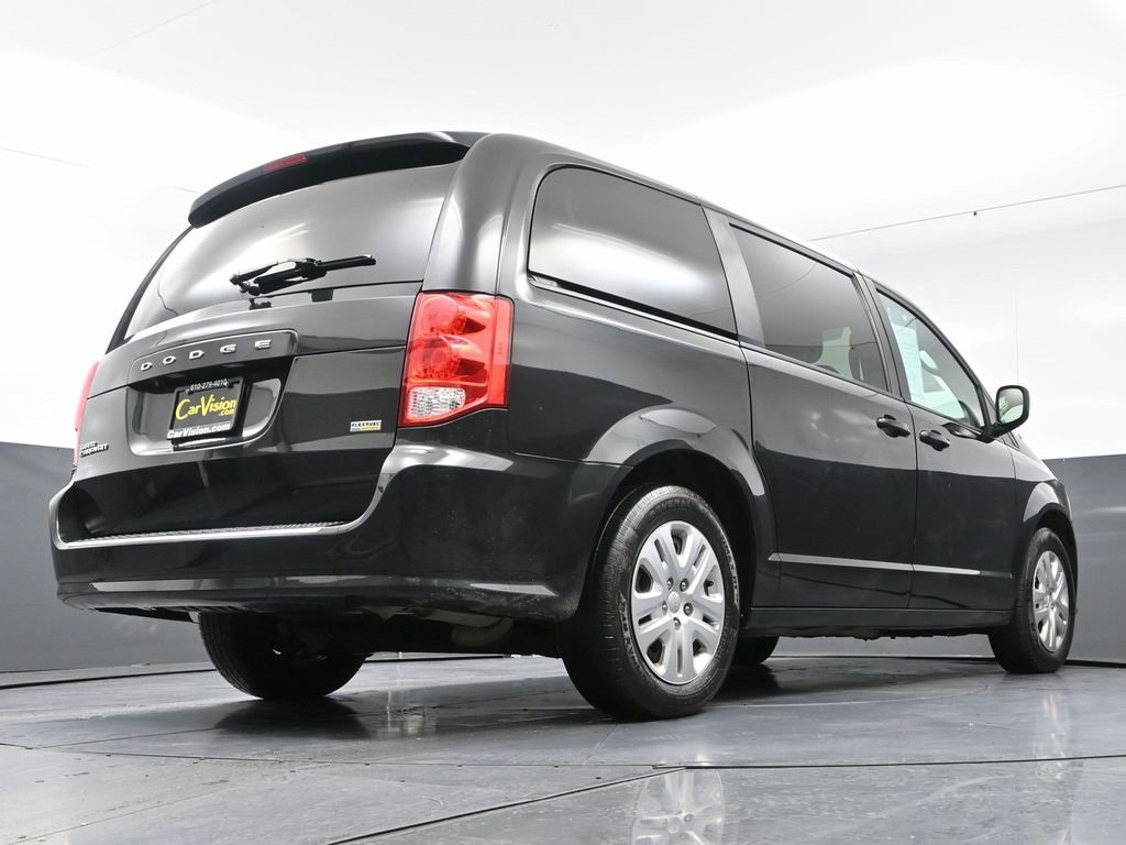 Used 2018 Dodge Grand Caravan SE w/ UConnect Hands-Free Group image 49