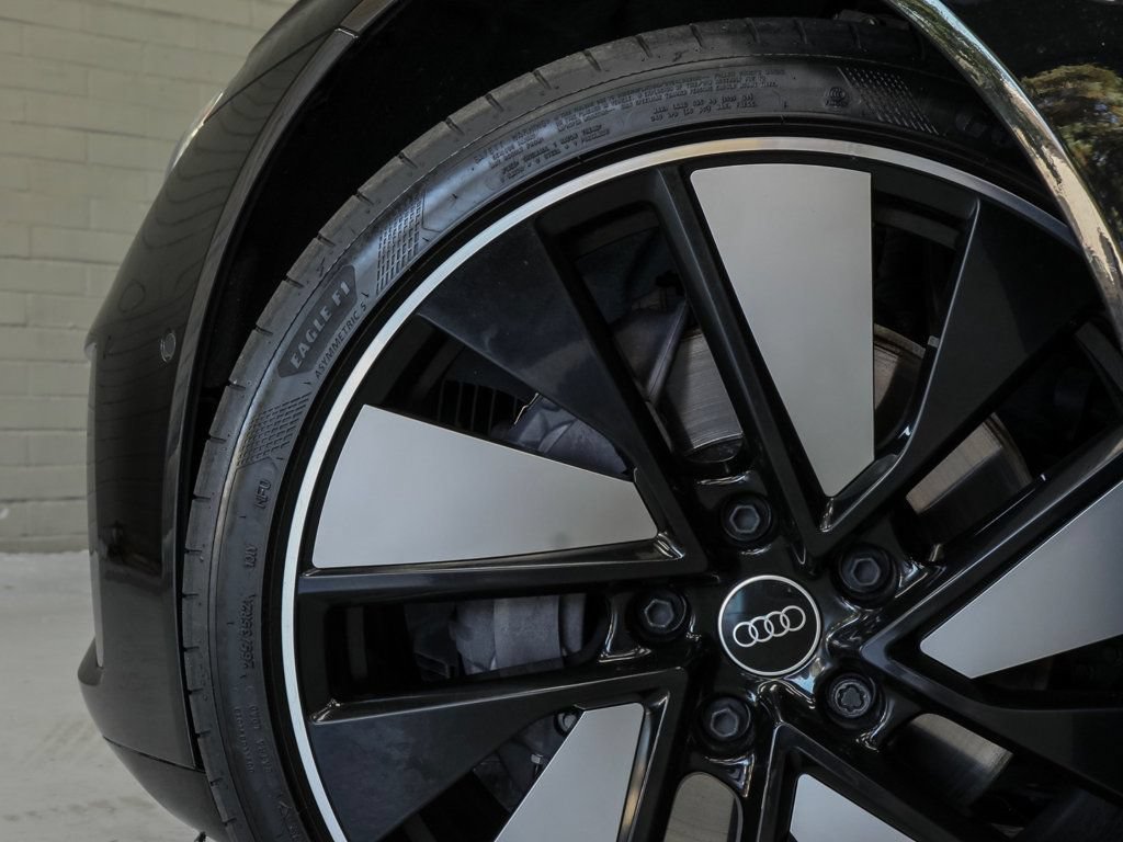 Used 2024 Audi e-tron GT Prestige AWD/4WD image 8