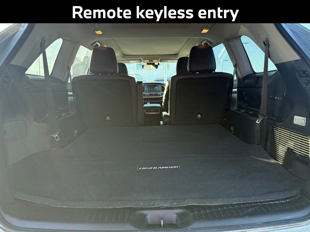 Used 2019 Toyota Highlander Limited Platinum image 6