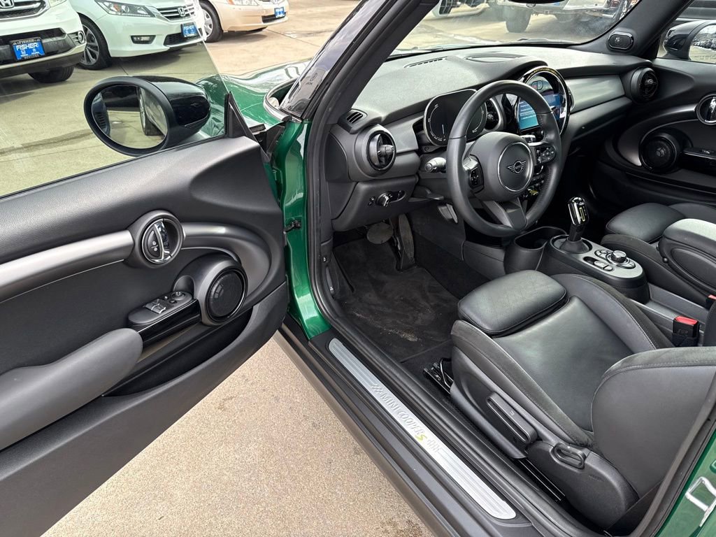 Used 2023 MINI Cooper SE image 11