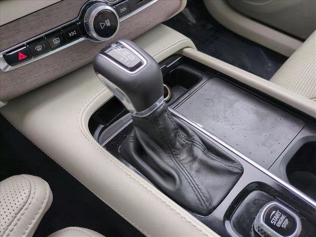 Used 2022 Volvo XC90 T6 Inscription w/ Advanced Package image 12