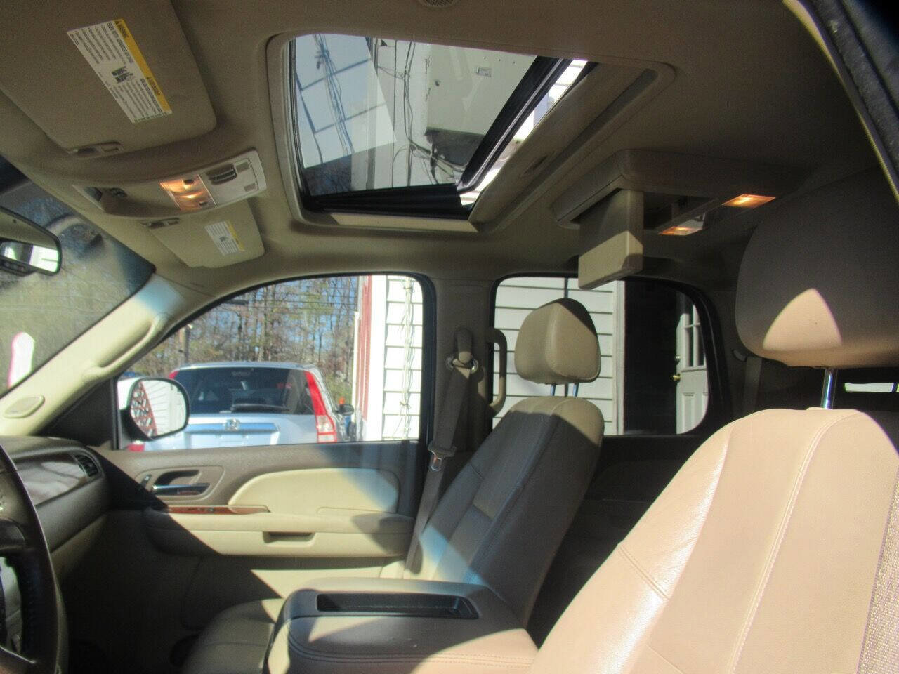 Used 2009 GMC Yukon 4WD Hybrid image 26
