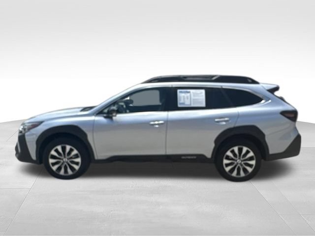Used 2023 Subaru Outback Limited XT AWD/4WD image 4