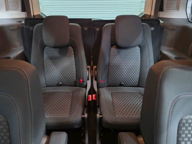 Used 2019 Ford Transit Connect XLT FWD image 19