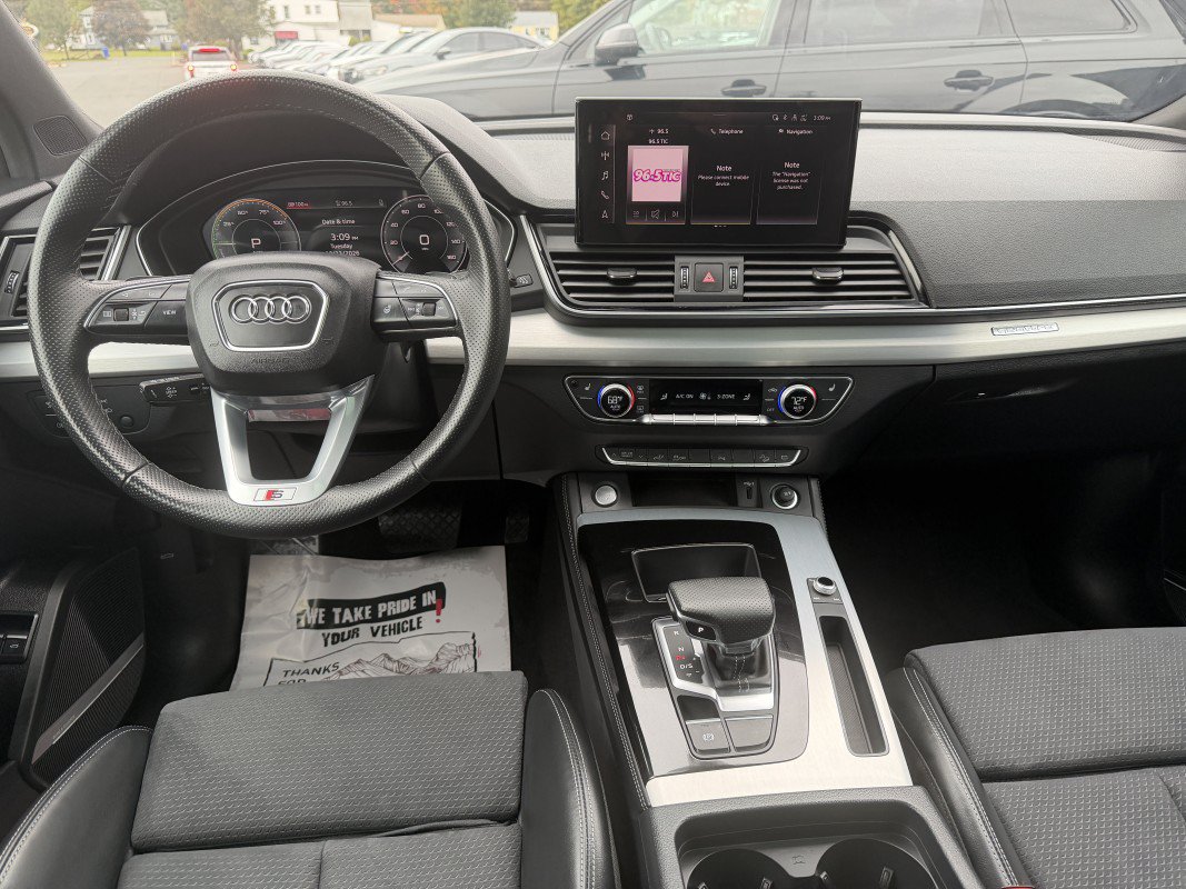 Used 2024 Audi Q5 e Premium Plus w/ Premium Plus Package AWD/4WD image 32