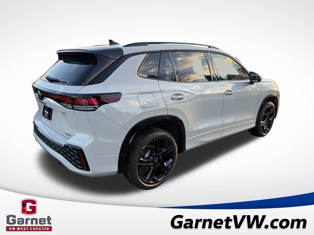 New 2026 Volkswagen Tiguan SE R-Line image 5