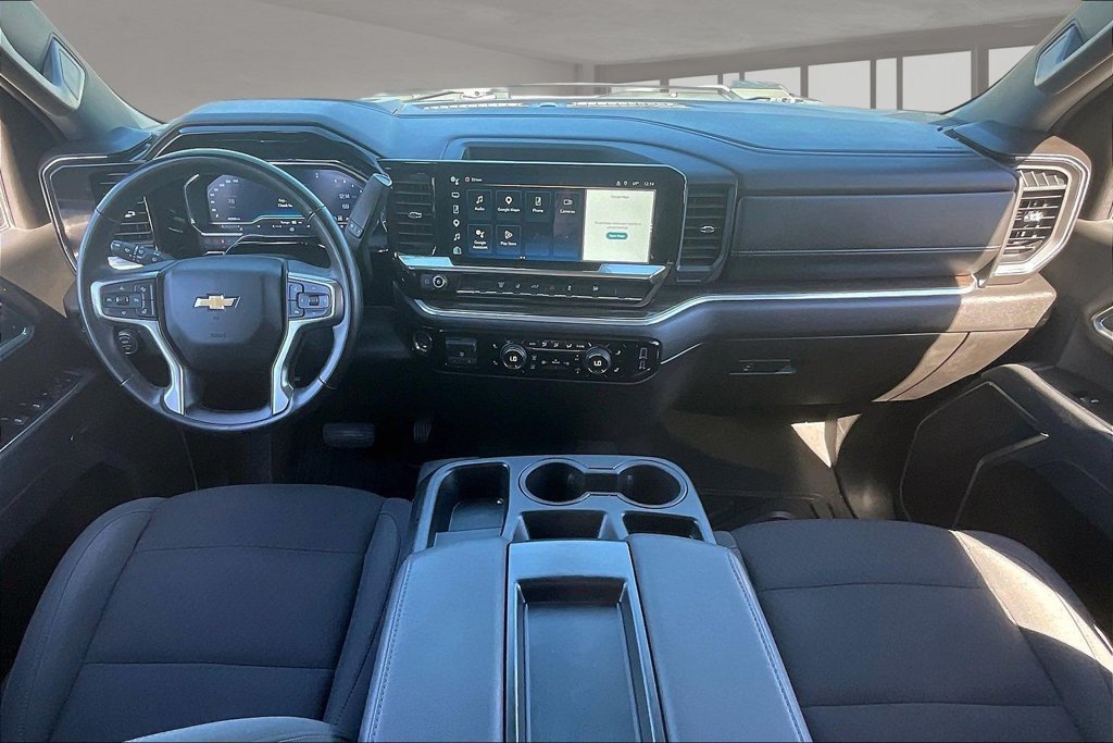 Used 2025 Chevrolet Silverado 2500 LT w/ Convenience Package AWD/4WD image 8
