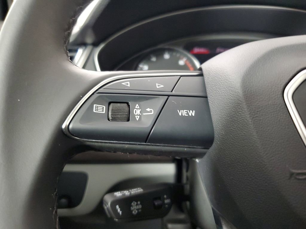 Used 2024 Audi Q5 2.0T Premium w/ Convenience Package image 25