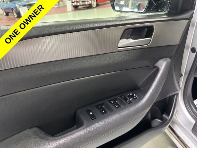 Used 2018 Hyundai Sonata Sport w/ Cargo Package FWD image 13