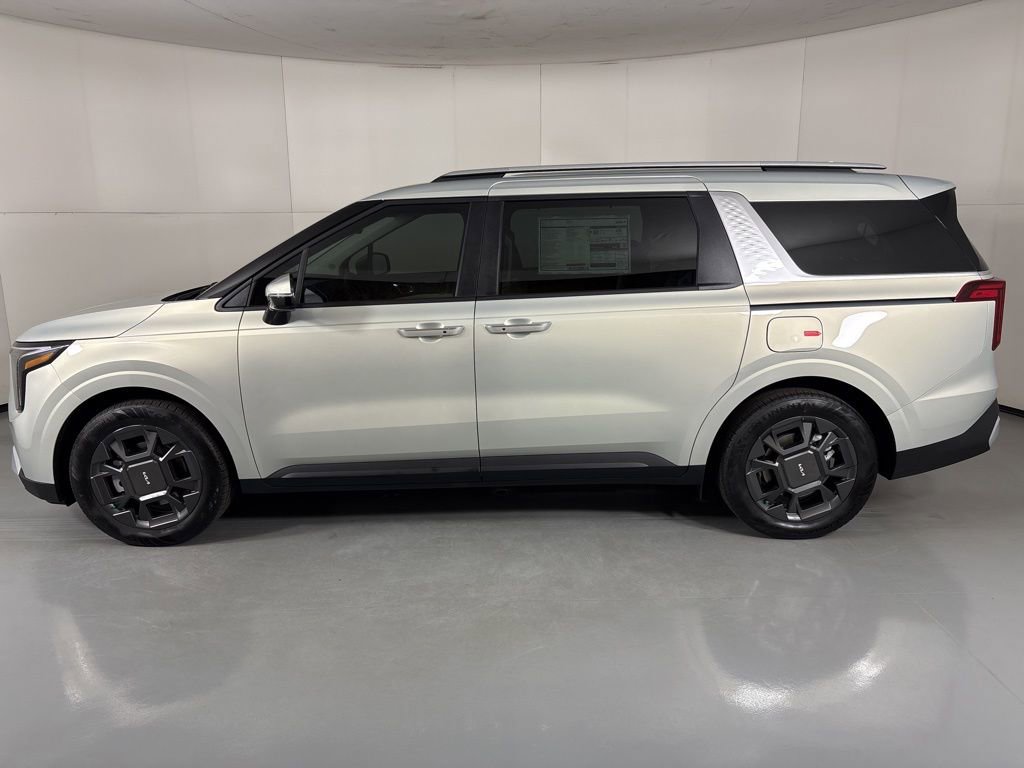 New 2026 Kia Carnival EX FWD image 5