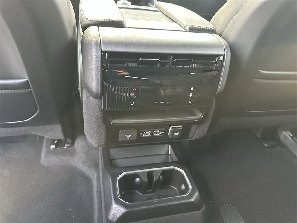 New 2025 Jeep Wagoneer Series II w/ Convenience Group I image 22