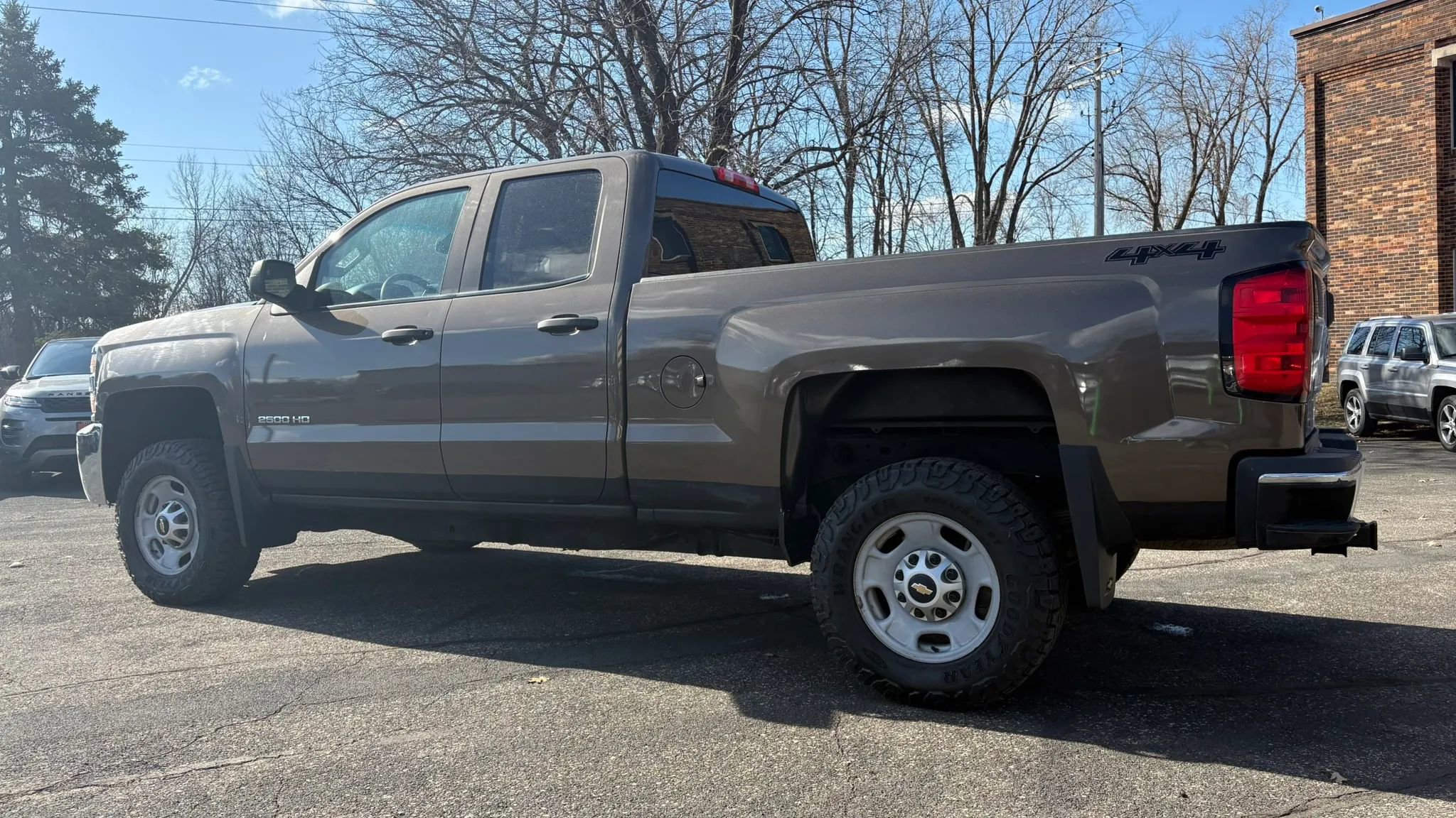 Used 2015 Chevrolet Silverado 2500 W/T w/ WT Convenience Package AWD/4WD image 6