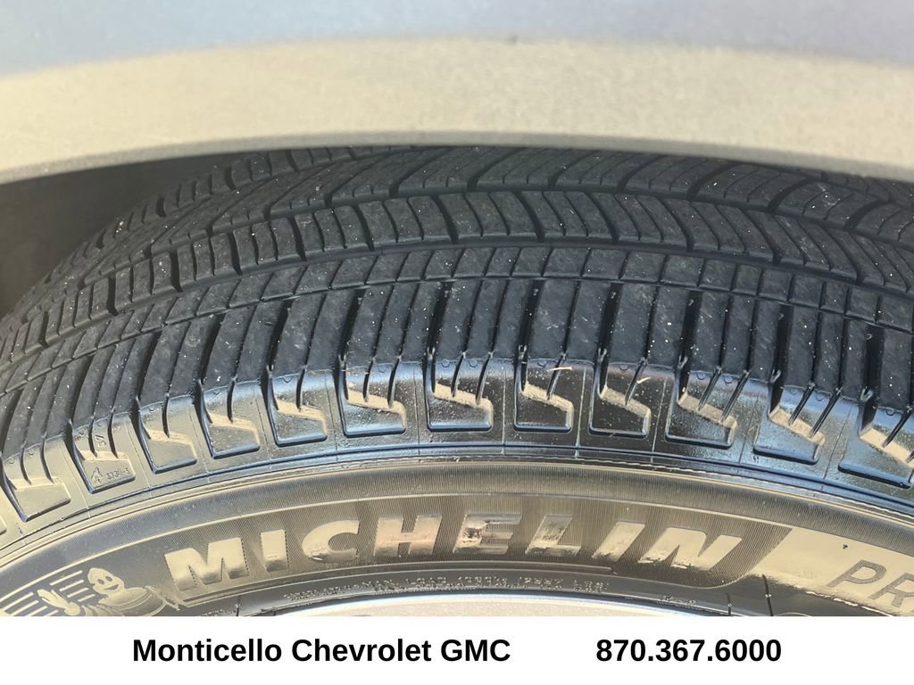 Used 2022 Ford Explorer XLT w/ Equipment Group 202A image 31