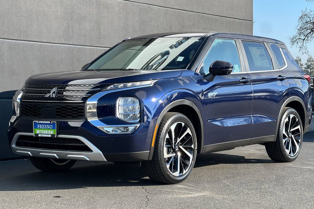 New 2025 Mitsubishi Outlander SE image 9