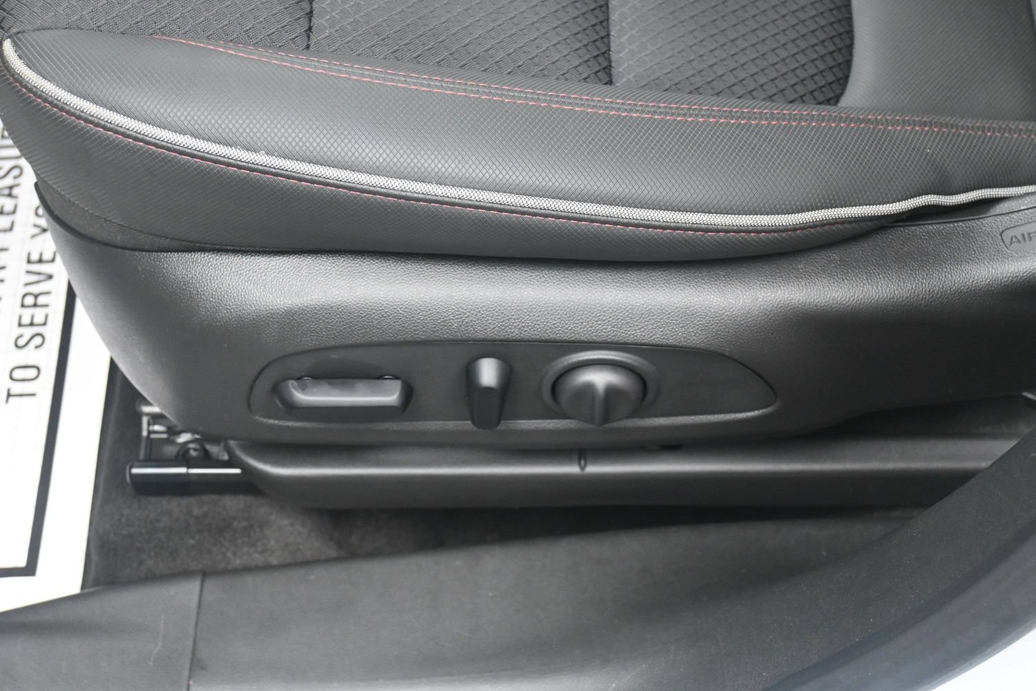 Used 2023 Chevrolet TrailBlazer RS w/ Convenience Package FWD image 16