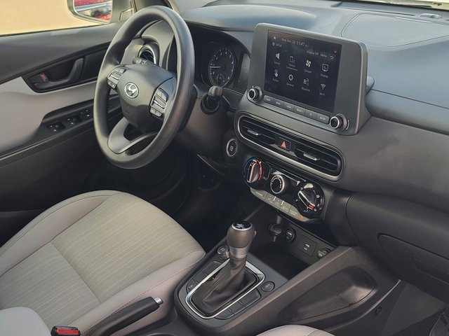 Used 2023 Hyundai Kona SEL image 9