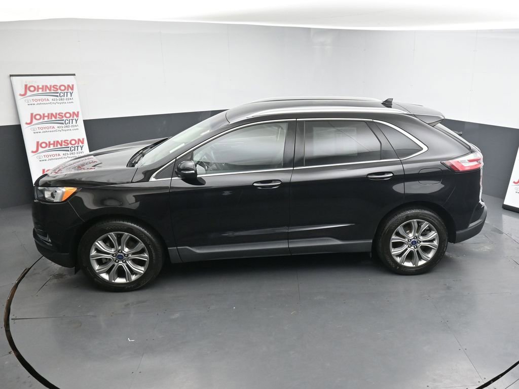 Used 2019 Ford Edge Titanium w/ Cargo Accessory Package image 31