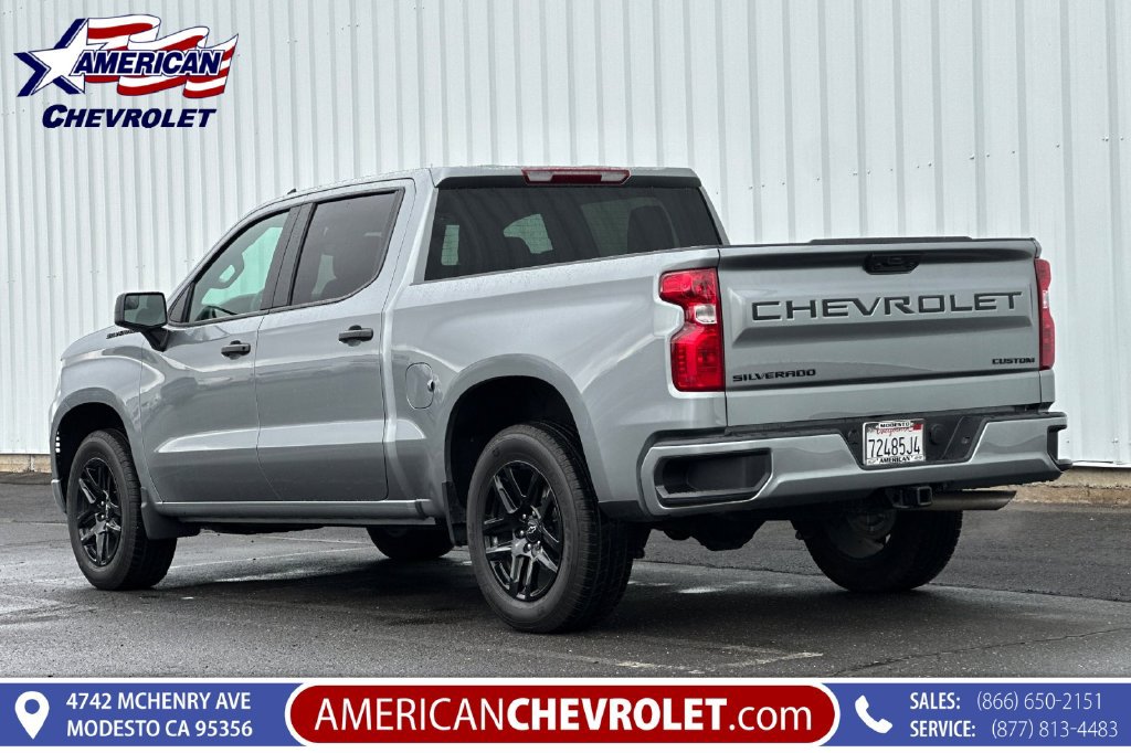 Used 2026 Chevrolet Silverado 1500 Custom w/ LPO, Dark Essentials Package RWD image 6