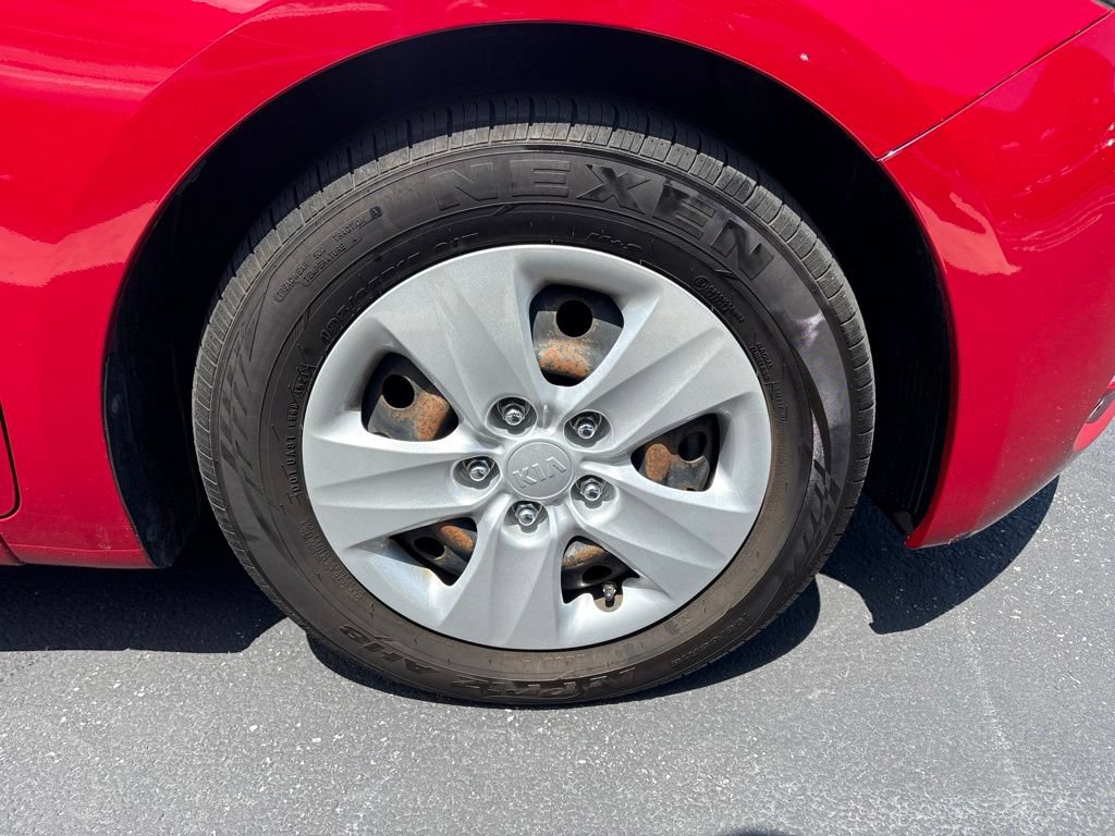 Used 2016 Kia Forte LX FWD image 12