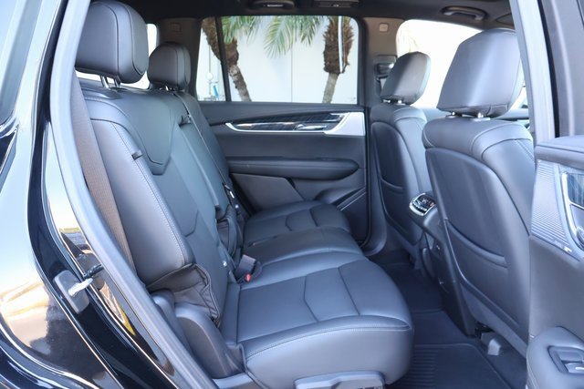 Used 2024 Cadillac XT6 Premium Luxury image 19