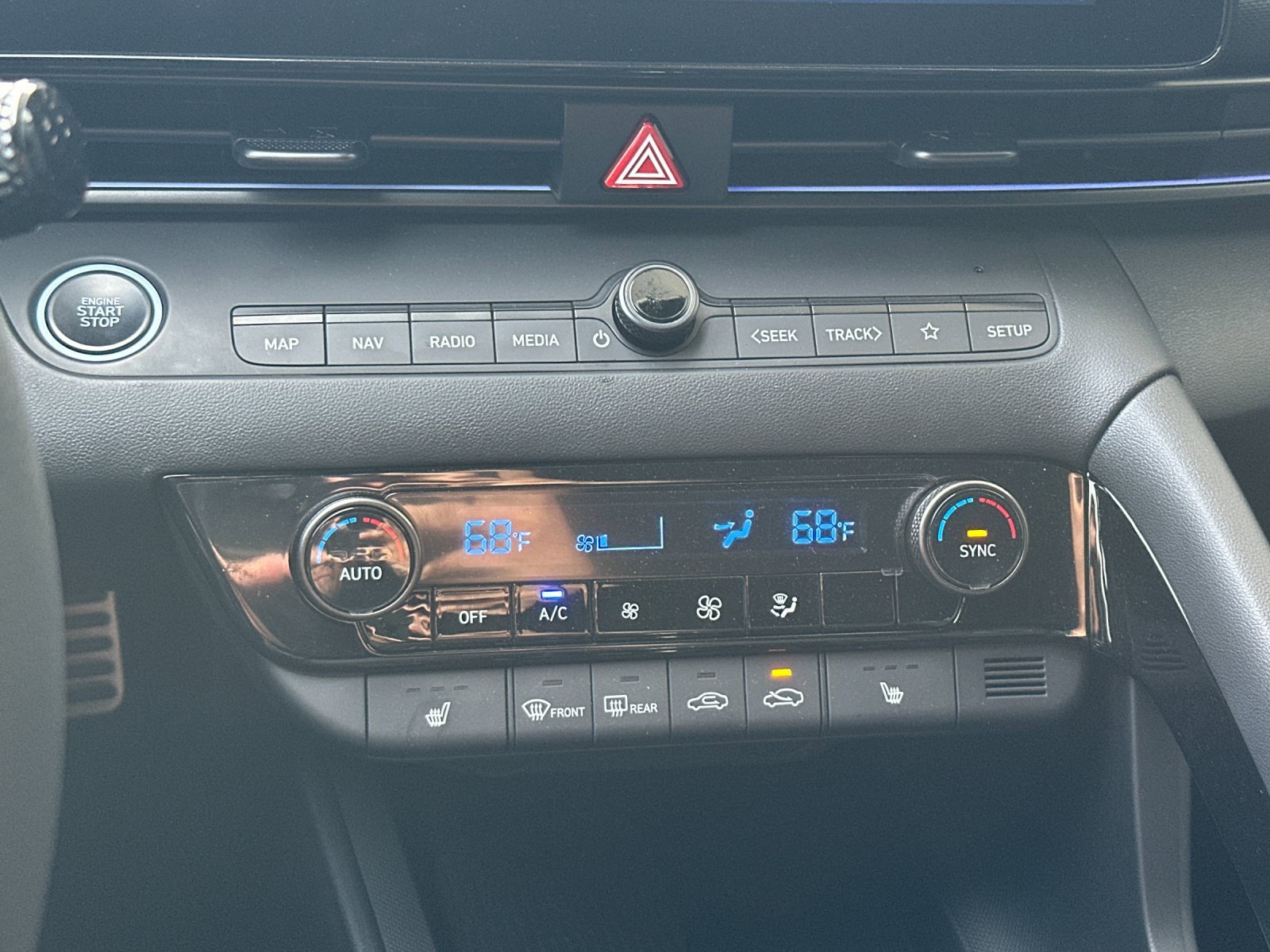 Used 2025 Hyundai Elantra N image 18