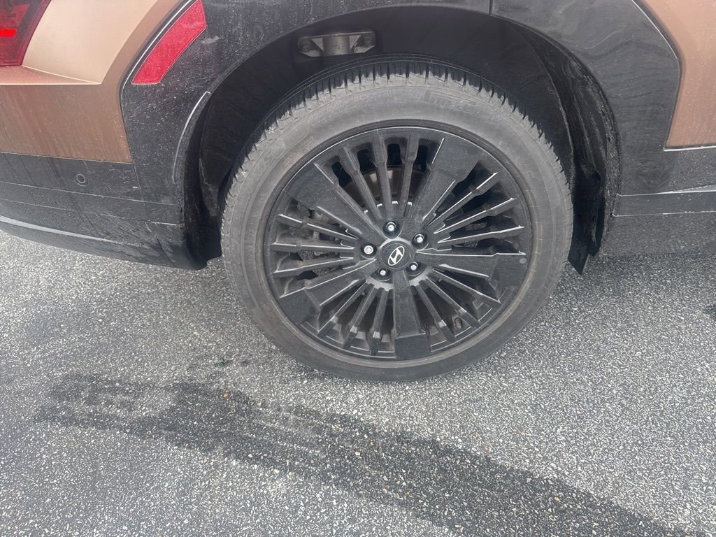 Used 2024 Hyundai Santa Fe Calligraphy image 11