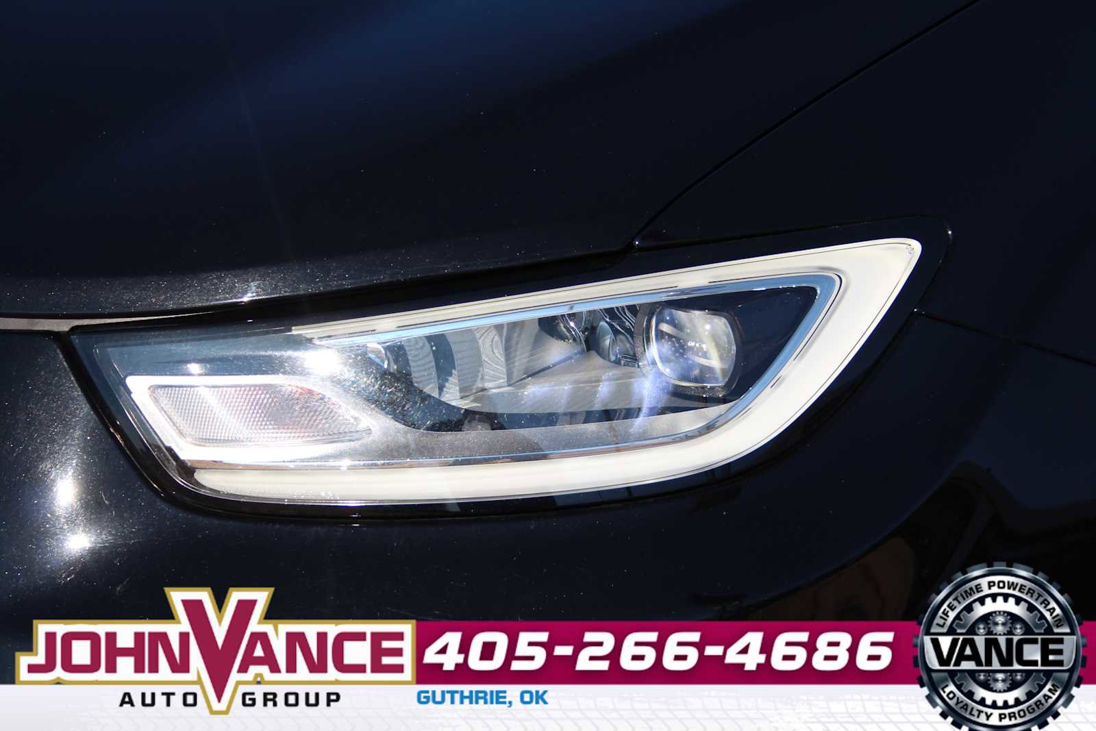 Used 2025 Chrysler Pacifica Limited FWD image 6