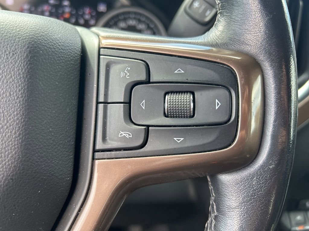 Used 2020 Chevrolet Silverado 1500 High Country w/ Technology Package AWD/4WD image 21