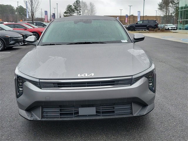New 2025 Kia K4 LXS image 2