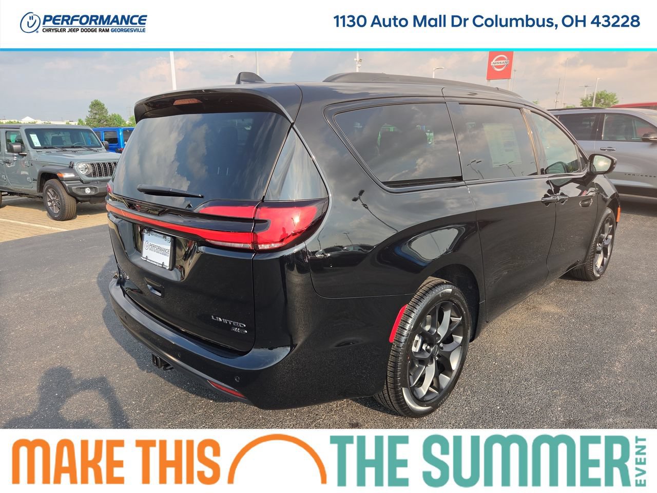New 2027 Chrysler Pacifica Limited w/ S Appearance Package AWD/4WD image 7