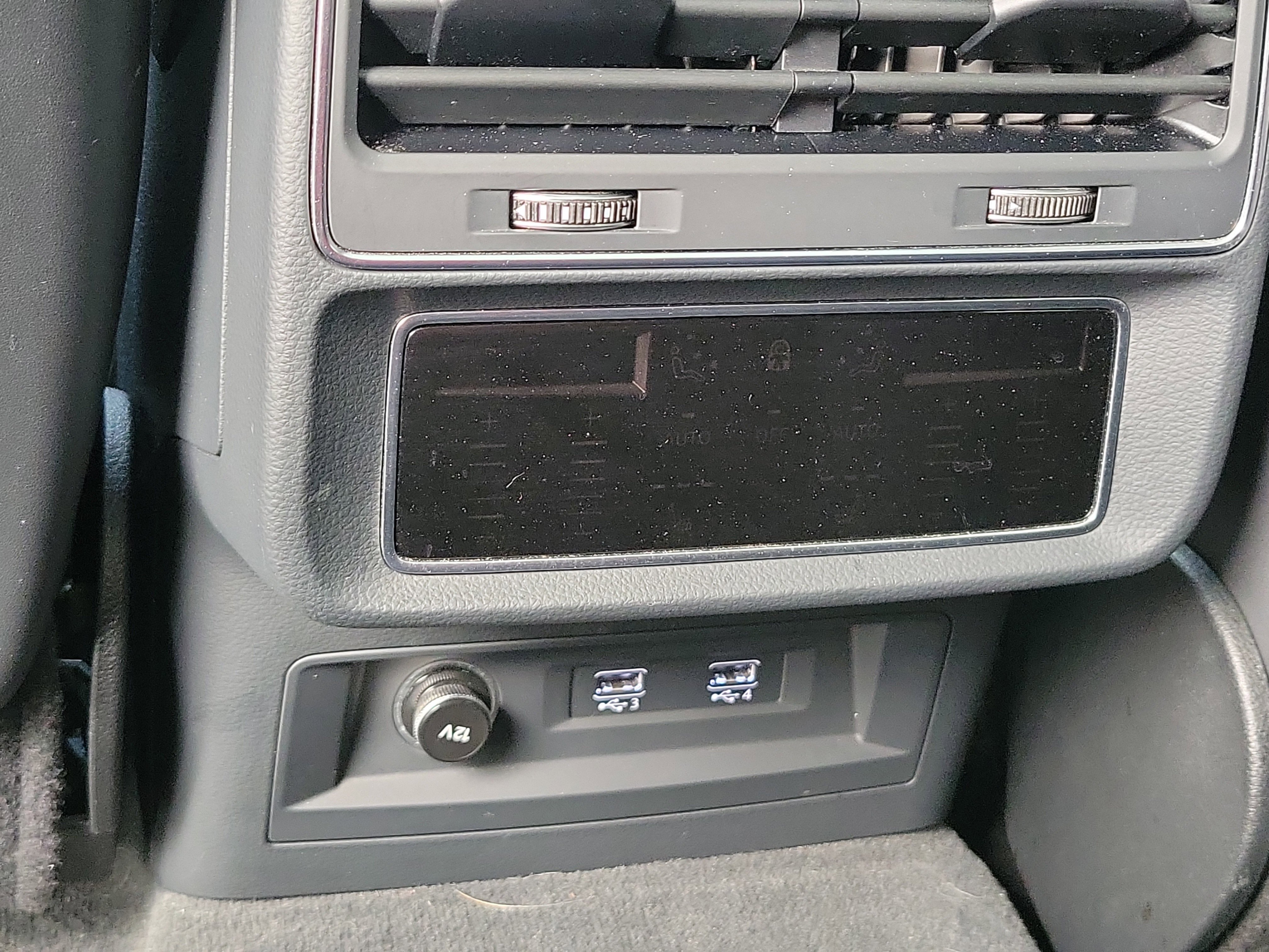 Used 2020 Audi Q8 Premium Plus w/ Premium Plus Package image 16