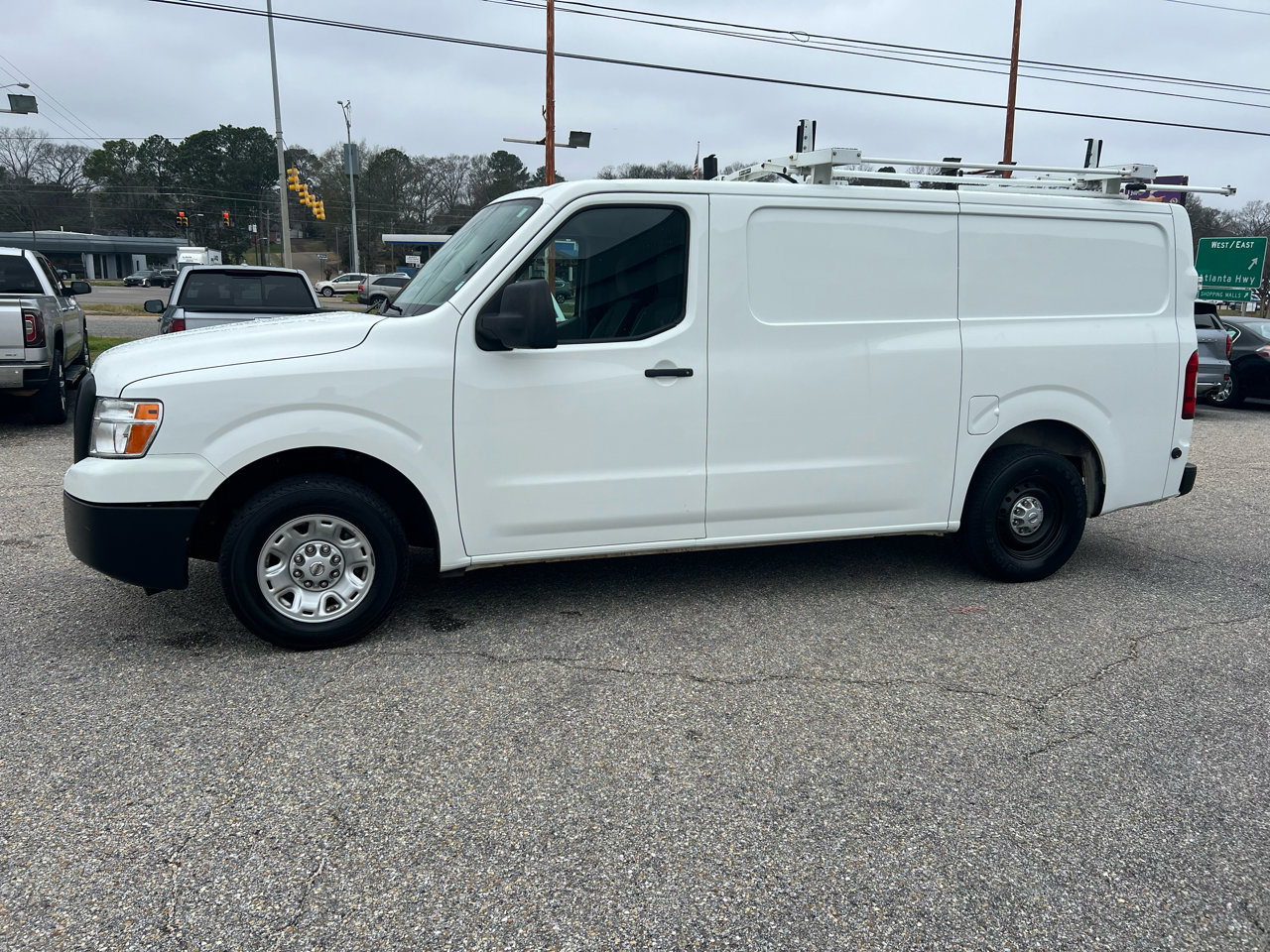 Used 2021 Nissan NV 1500 SV image 4