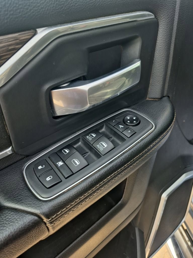 Used 2020 RAM 2500 Laramie image 14