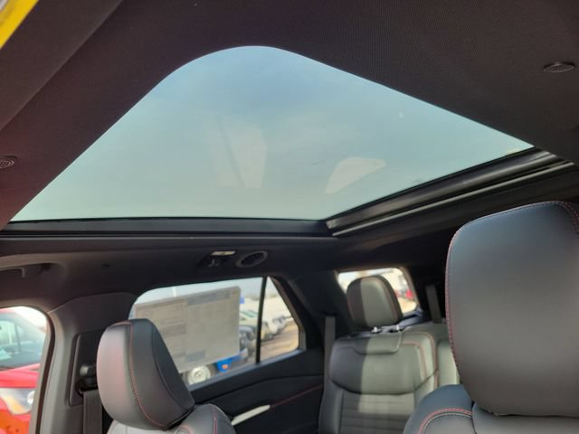 New 2026 Ford Explorer ST-Line w/ ST-Line Street Pack AWD/4WD image 33