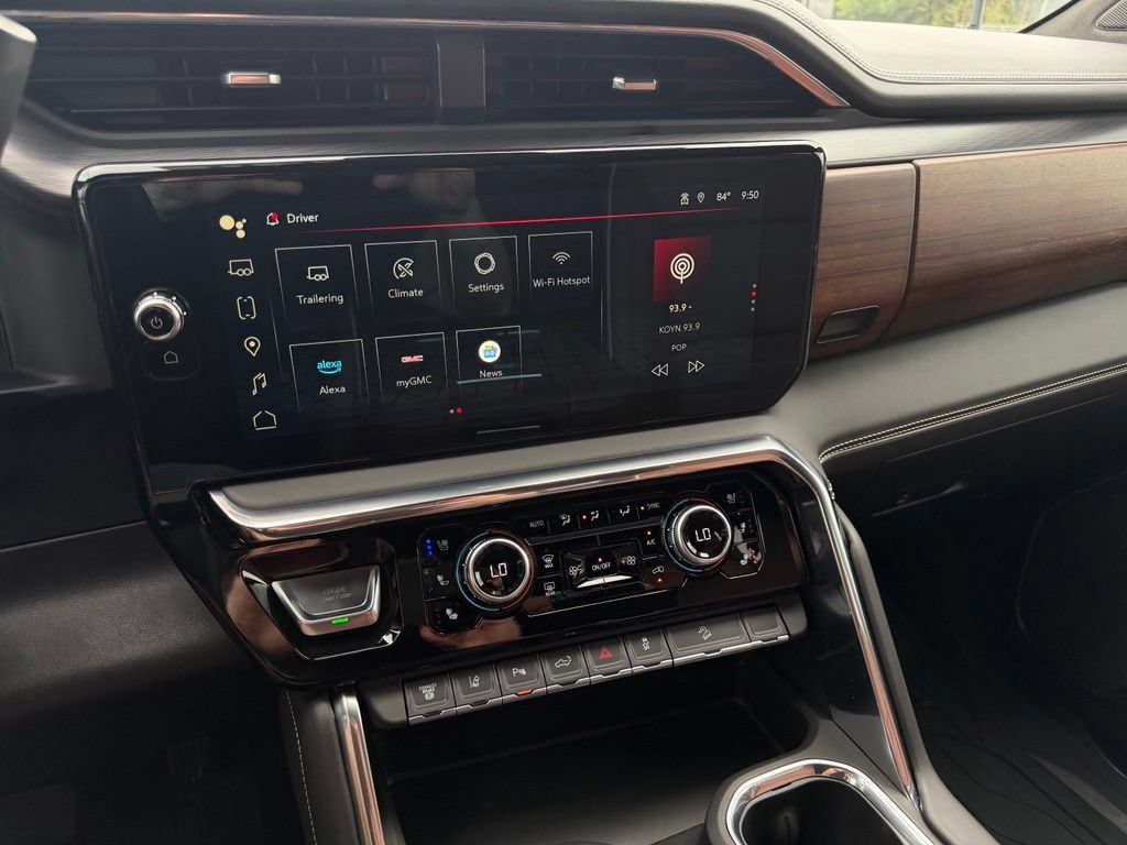 Used 2025 GMC Sierra 2500 Denali Ultimate AWD/4WD image 24