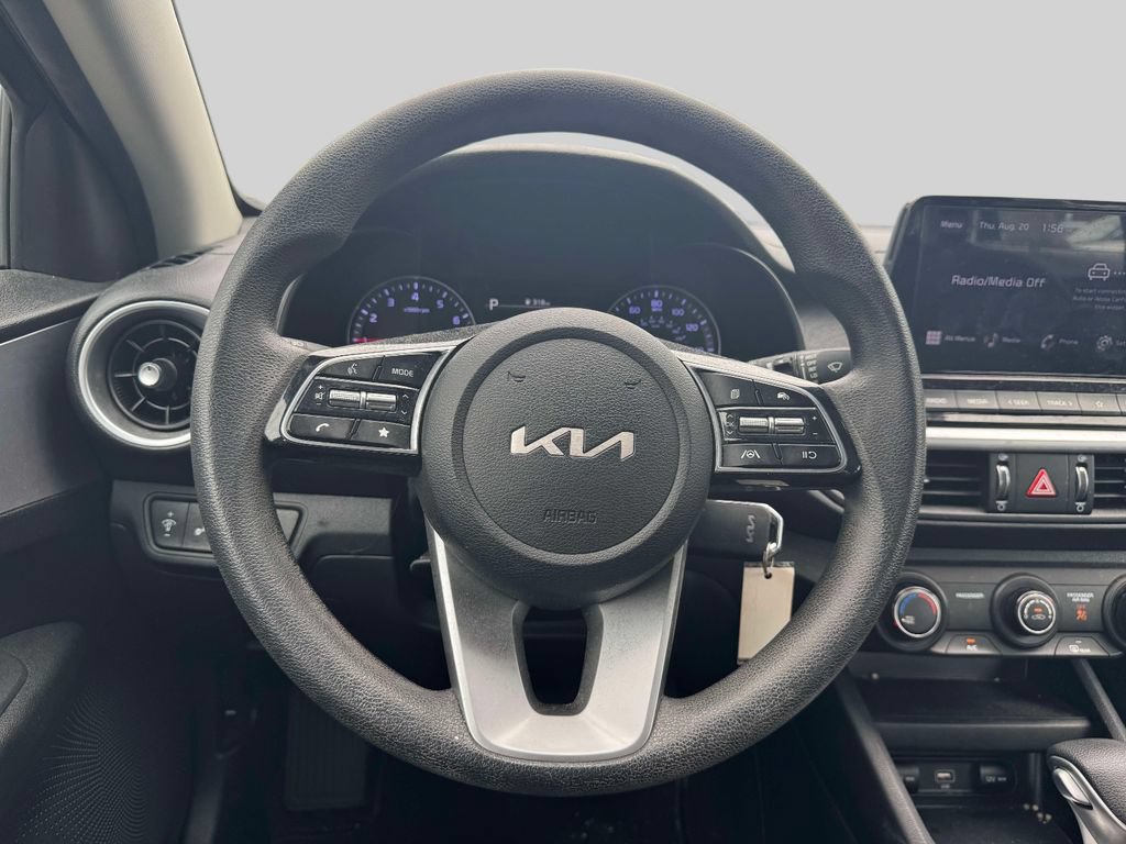 Used 2023 Kia Forte LXS w/ LXS Technology Package FWD image 12