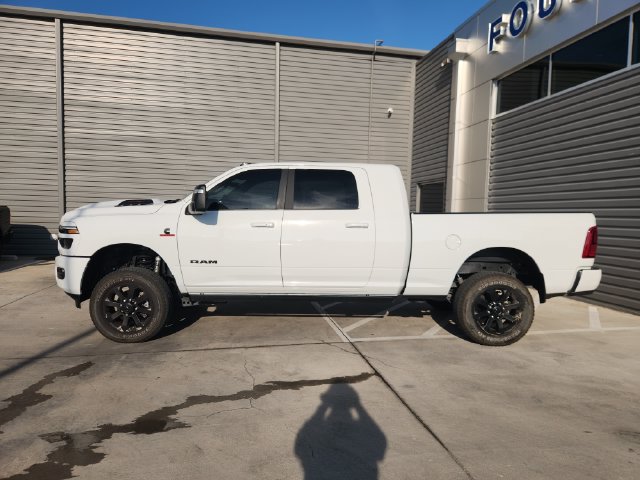 Used 2026 RAM 2500 Laramie AWD/4WD image 5