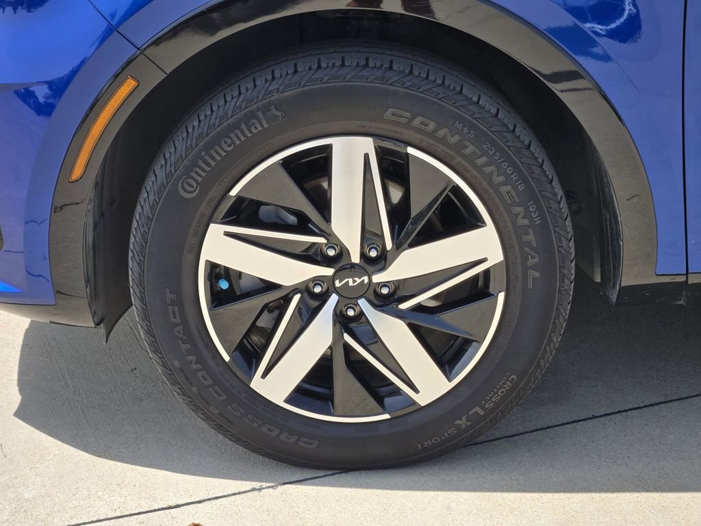 Certified 2022 Kia Sorento S w/ Panoramic Sunroof Package FWD image 17
