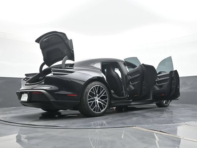 Certified 2025 Porsche Taycan AWD/4WD image 27
