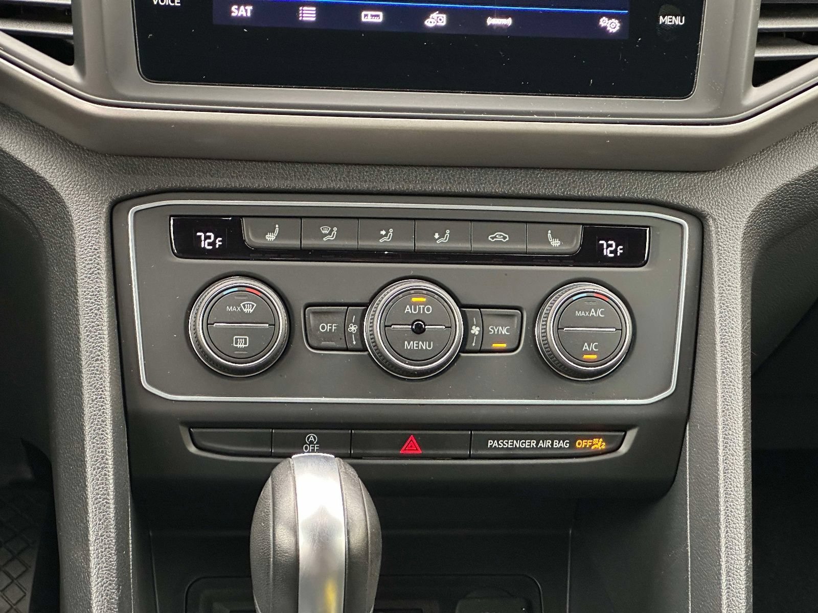 Certified 2020 Volkswagen Atlas Cross Sport SE w/ Towing Package AWD/4WD image 18