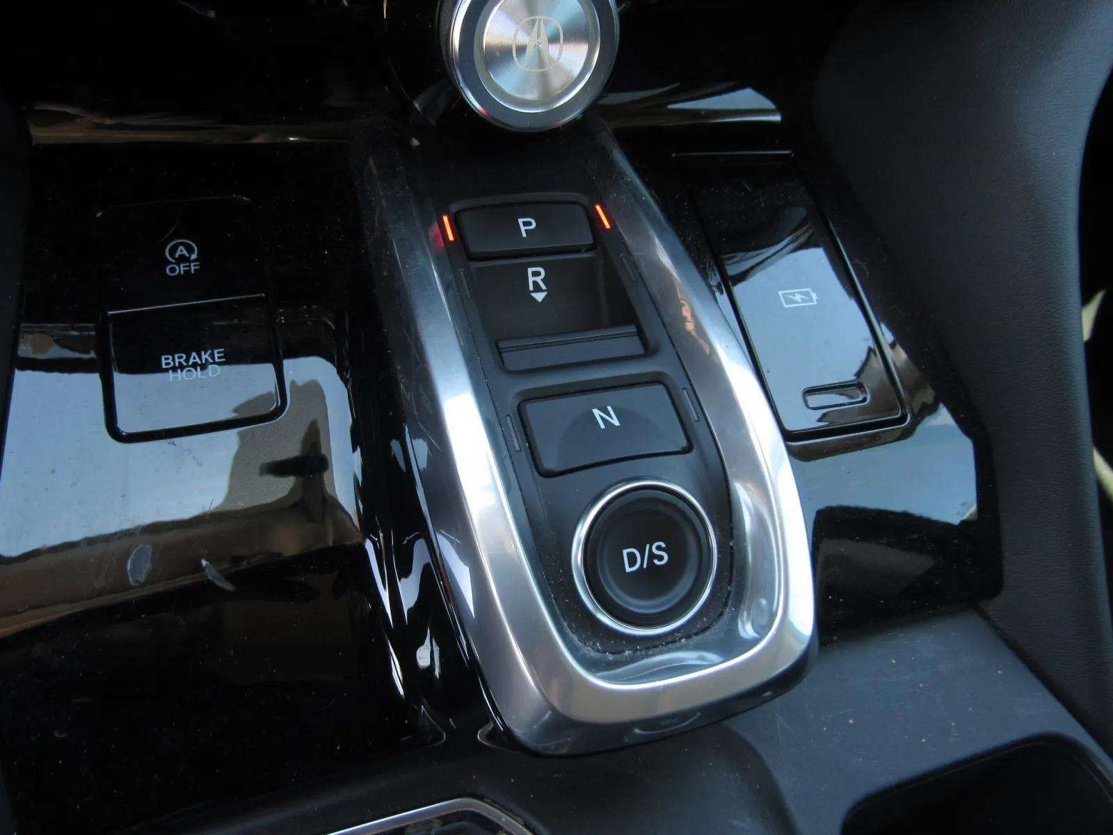 Certified 2022 Acura MDX w/ Technology Package FWD image 22