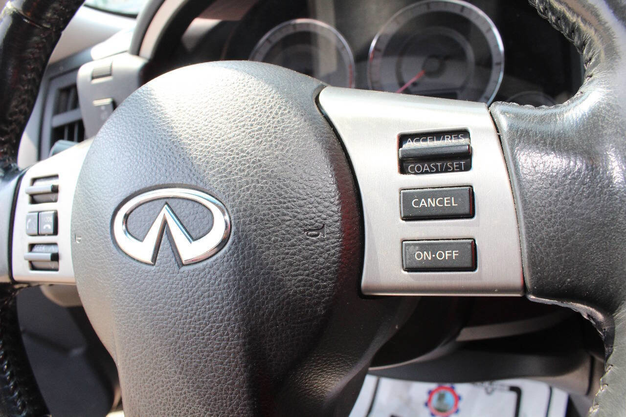 Used 2006 INFINITI FX35 AWD w/ (G02) Touring Pkg image 11